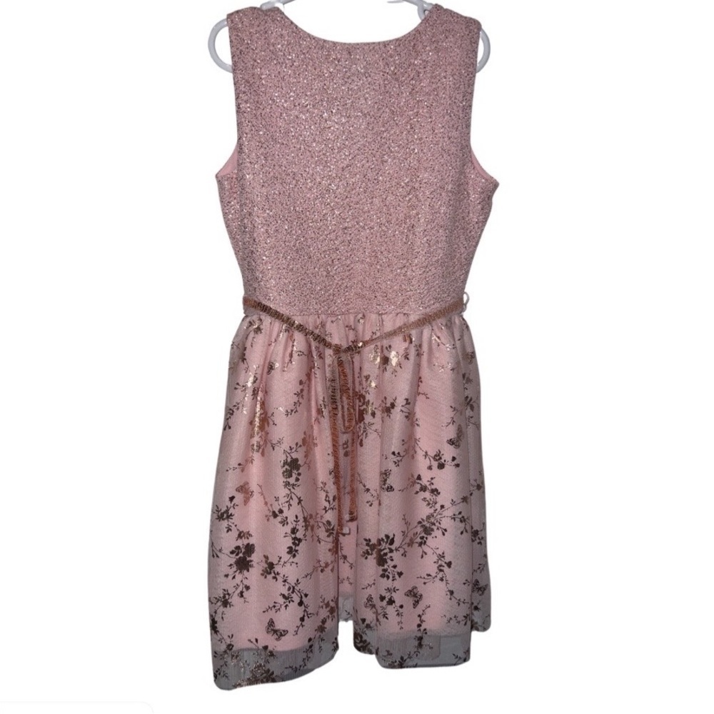 Children’s Place Girls Dress size 7/8 Pink With Rose Gold Detail.